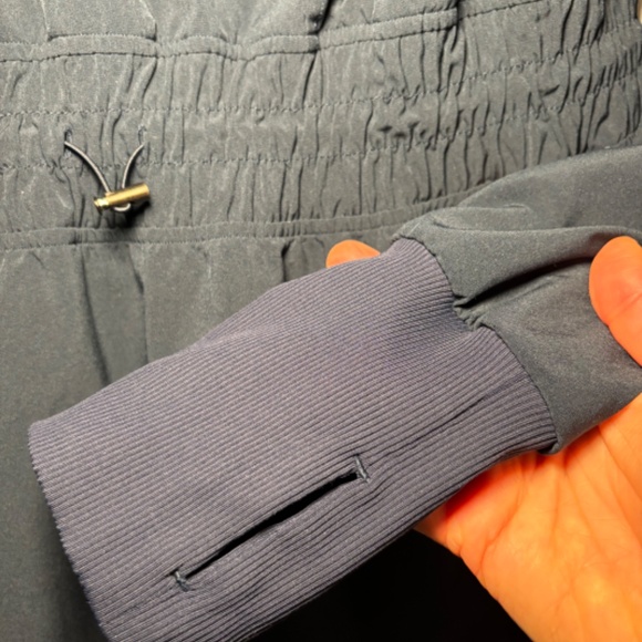 Lululemon Jacket - Picture 8 of 8